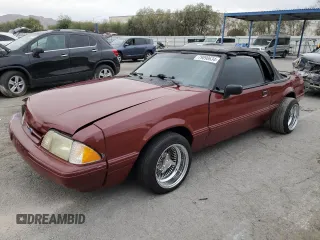 1993 Ford Mustang z VIN 1FACP44M5PF202391, wystawiony jako Copart lot #79090634 z przebiegiem 1 296 mil mil oraz Szkoda całkowita • Salvage title. Historia ofert i sprzedaży dostępna na DreamBid. Obrazek 1.