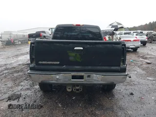 2006 Chevrolet Silverado 1500 LT1 with VIN 2GCEK13T761105028, listed as a IAAI auction lot 41541117 with 356,517 mi miles. Bid and sale history available at carsss.com. Image 16.