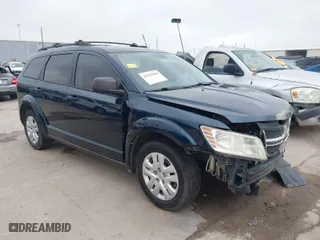 2014 Dodge Journey SE with VIN 3C4PDCAB8ET153272, listed as a IAAI auction lot 41930909 with 189,561 mi miles. Bid and sale history available at carsss.com. Image 1.