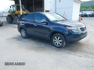 2013 Kia Sorento LX with VIN 5XYKTCA60DG403769, listed as a IAAI auction lot 42265980 with 215,013 mi miles and . Bid and sale history available at DreamBid. Image 1.