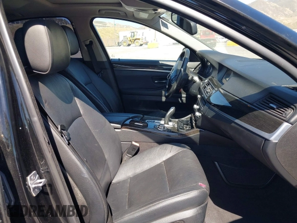 2013 BMW 5 Series 528i with VIN WBAXG5C50DDY35638, listed as a IAAI auction lot 39657715 with 139,765 mi miles and . Bid and sale history available at carsss.com. Image 5.