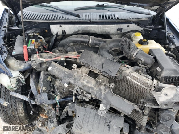 2016 Lincoln Navigator Select with VIN 5LMJJ2HT4GEL06104, listed as a Copart auction lot 45291395 with 185,604 mi miles and Salvage Title. Bid and sale history available at carsss.com. Image 12.
