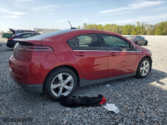2015 Chevrolet Volt with VIN 1G1RA6E47FU110217, listed as a Copart auction lot 48673245 with 31,668 mi miles and Salvage Title. Bid and sale history available at carsss.com. Image 3.