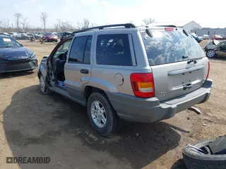 2002 Jeep Grand Cherokee Laredo with VIN 1J4GW48N42C188117, listed as a IAAI auction lot 41794232 with 1 mi miles. Bid and sale history available at carsss.com. Image 3.