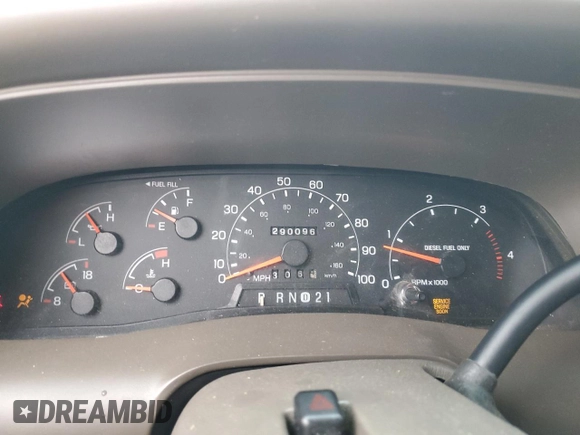 2001 Ford Excursion Limited with VIN 1FMSU43F51EB75087, listed as a Copart auction lot 54844495 with 290,096 mi miles and Salvage Title. Bid and sale history available at DreamBid. Image 9.