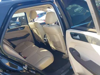 2016 Mercedes-Benz GLE with VIN 4JGDA5HB0GA777960, listed as a IAAI auction lot 41406957 with 137,026 mi miles. Bid and sale history available at carsss.com. Image 8.