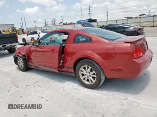 2008 Ford Mustang Deluxe with VIN 1ZVHT80NX85209231, listed as a Copart auction lot 61618885 with Not provided miles and Salvage title. Bid and sale history available at DreamBid. Image 2.