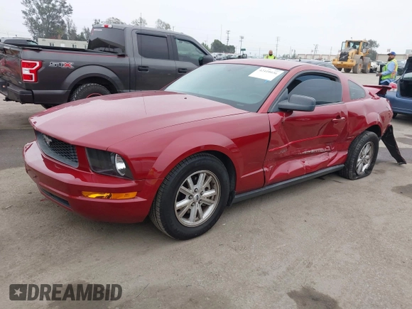 2008 Ford Mustang Deluxe with VIN 1ZVHT80N485107892, listed as a IAAI auction lot 42410036 with 117,977 mi miles and . Bid and sale history available at DreamBid. Image 17.