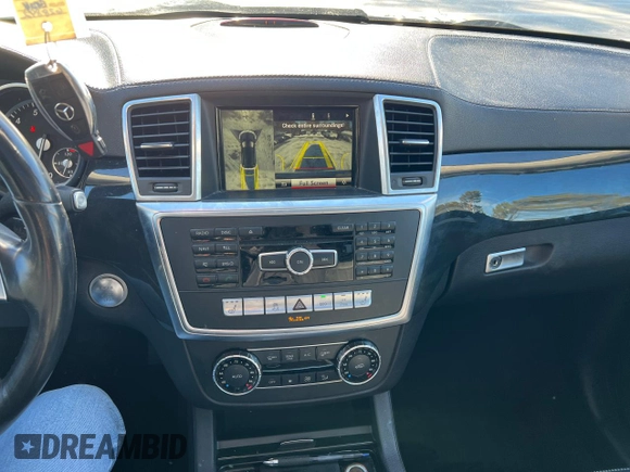 2016 Mercedes-Benz GL with VIN 4JGDF6EE2GA628892, listed as a Copart auction lot 42853885 with 162,500 mi miles and Clean Title. Bid and sale history available at carsss.com. Image 10.