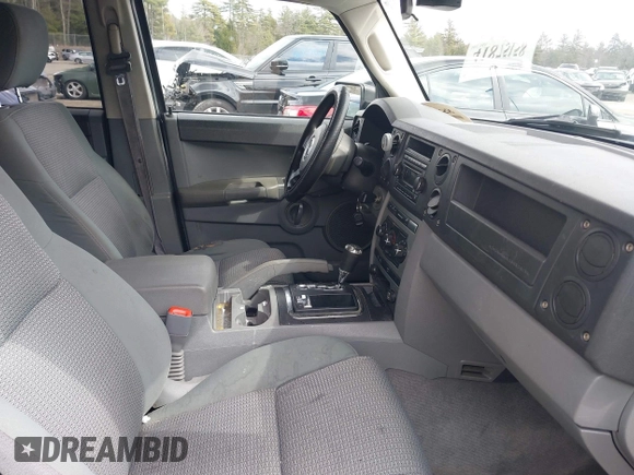 2007 Jeep Commander Sport с VIN 1J8HG48N47C672716, выставлен на аукционе IAAI как лот 41875158 с пробегом 195 212 миль миль и . История ставок и продаж доступна на DreamBid. Изображение 5.