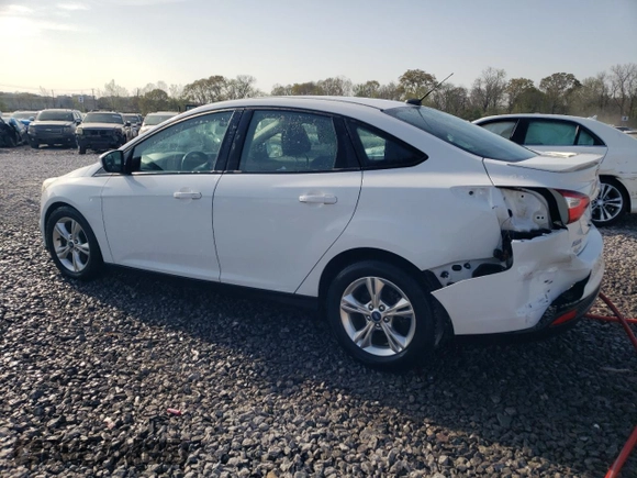2012 Ford Focus SE with VIN 1FAHP3F27CL182474, listed as a Copart auction lot 51451595 with 122,199 mi miles and Salvage Title. Bid and sale history available at DreamBid. Image 2.