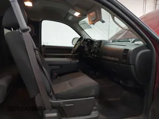 2013 Chevrolet Silverado 1500 LT with VIN 1GCRKSE76DZ273139, listed as a IAAI auction lot 42000114 with 199,155 mi miles and . Bid and sale history available at DreamBid. Image 5.
