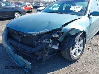 2002 Nissan Altima S with VIN 1N4AL11D92C152451, listed as a IAAI auction lot 41628699 with 143,184 mi miles. Bid and sale history available at carsss.com. Image 6.
