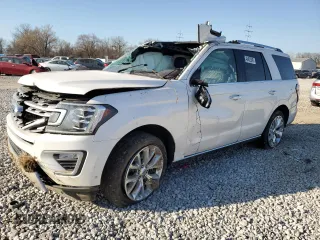 2018 Ford Expedition Limited with VIN 1FMJU2AT6JEA19567, listed as a Copart auction lot 48452845 with 0 mi miles and Salvage Title. Bid and sale history available at carsss.com. Image 1.