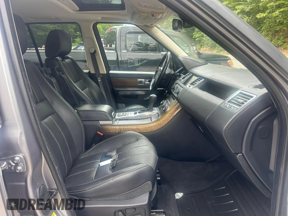 2012 Land Rover Range Rover Sport HSE Lux с VIN SALSK2D44CA724227, выставлен на аукционе Copart как лот 65296265 с пробегом 120 001 миль миль и Чистый • Clean title. История ставок и продаж доступна на DreamBid. Изображение 5.