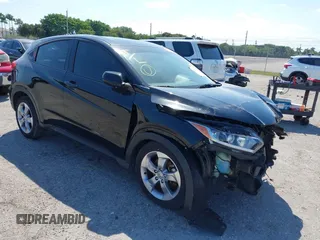 2021 Honda HR-V LX with VIN 3CZRU5H34MM726934, listed as a IAAI auction lot 41797859 with 139,927 mi miles. Bid and sale history available at carsss.com. Image 1.