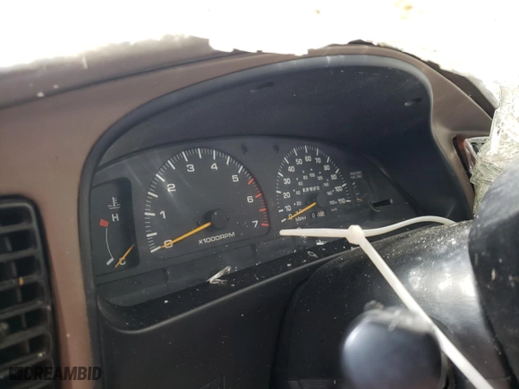 1997 Toyota 4Runner Limited with VIN JT3GN87R7V0049520, listed as a Copart auction lot 72088204 with 307,874 mi miles and Salvage Title. Bid and sale history available at carsss.com. Image 9.