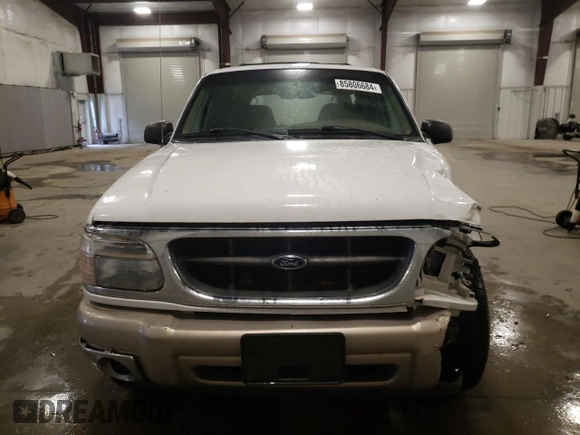 2000 Ford Explorer Eddie Bauer z VIN 1FMDU84P0YZC67167, wystawiony jako Copart lot #85806684 z przebiegiem 156 411 mil mil oraz Szkoda całkowita • Salvage title. Historia ofert i sprzedaży dostępna na DreamBid. Obrazek 5.