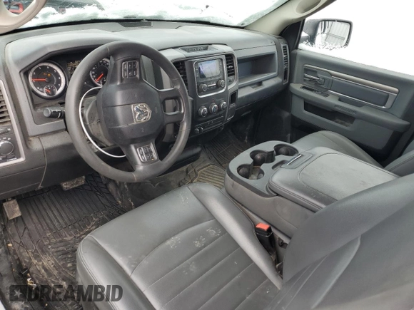 2020 Ram 1500 Tradesman z VIN 3C6JR7DT1LG260552, wystawiony jako Copart lot #49009535 z przebiegiem 107 514 mil mil oraz Szkoda całkowita • Salvage title. Historia ofert i sprzedaży dostępna na DreamBid. Obrazek 8.