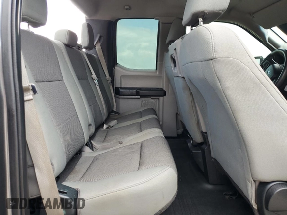 2015 Ford F-150 XL z VIN 1FTEX1C87FKD56919, wystawiony jako Copart lot #54843455 z przebiegiem 127 827 mil mil oraz Czysty tytuł • Clean title. Historia ofert i sprzedaży dostępna na DreamBid. Obrazek 10.
