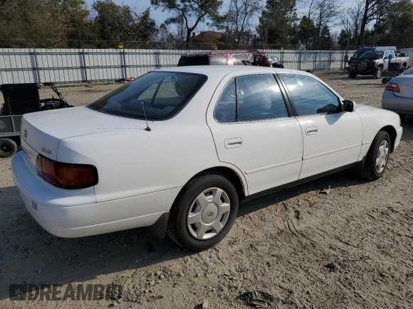 1995 Toyota Camry LE with VIN JT2GK12E3S0110799, listed as a Copart auction lot 47683795 with 46,051 mi miles and Clean Title. Bid and sale history available at carsss.com. Image 3.