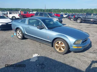 2007 Ford Mustang Deluxe с VIN 1ZVFT80N575197012, выставлен на аукционе IAAI как лот 42847654 с пробегом 162 888 миль миль и . История ставок и продаж доступна на DreamBid. Изображение 1.