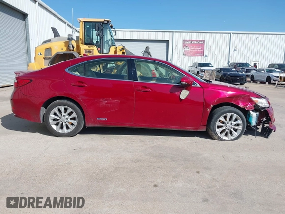 2013 Lexus ES 300h with VIN JTHBW1GG4D2001466, listed as a IAAI auction lot 41812800 with 110,662 mi miles and . Bid and sale history available at DreamBid. Image 13.