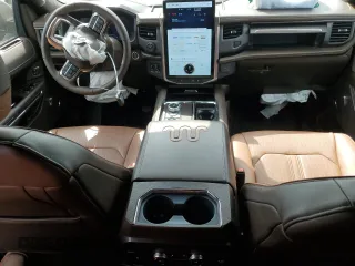 2024 Ford Expedition King Ranch with VIN 1FMJU1P81REB01523, listed as a Copart auction lot 53421195 with 3,428 mi miles and Salvage title. Bid and sale history available at DreamBid. Image 8.
