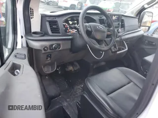 2024 Ford Transit Cargo with VIN 1FTBR1Y88RKA95648, listed as a Copart auction lot 84110294 with 3,725 mi miles and Salvage title. Bid and sale history available at DreamBid. Image 8.