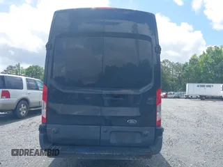 2017 Ford Transit z VIN 1FTYR3XV6HKB38623, wystawiony jako IAAI lot #42238054 z przebiegiem Nie podano mil oraz . Historia ofert i sprzedaży dostępna na DreamBid. Obrazek 16.