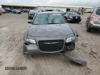 2017 Chrysler 300 S Alloy Edition with VIN 2C3CCABGXHH577554, listed as a Copart auction lot 80453664 with 165,931 mi miles and Salvage Title. Bid and sale history available at DreamBid. Image 5.