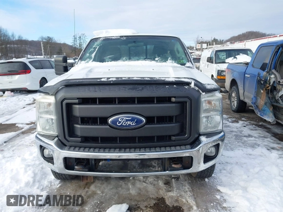 2011 Ford F-350 with VIN 1FT7X3B6XBEB57439, listed as a IAAI auction lot 41434952 with 305,000 mi miles and . Bid and sale history available at DreamBid. Image 13.