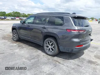 2024 Jeep Grand Cherokee Limited with VIN 1C4RJKBG7R8602211, listed as a IAAI auction lot 42182703 with 14,988 mi miles and . Bid and sale history available at DreamBid. Image 3.