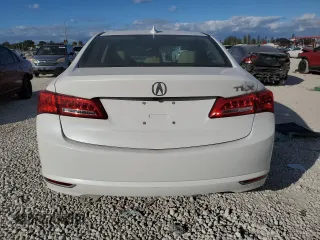 2020 Acura TLX w/Technology Pkg with VIN 19UUB1F50LA007342, listed as a Copart auction lot 83671674 with 14,916 mi miles and Salvage Title. Bid and sale history available at carsss.com. Image 6.