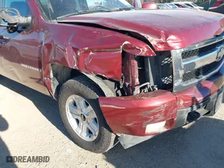 2008 Chevrolet Silverado 1500 LTZ with VIN 3GCEK13J68G265717, listed as a IAAI auction lot 41406840 with 232,153 mi miles. Bid and sale history available at carsss.com. Image 6.