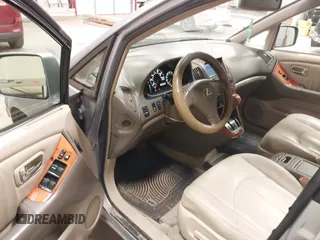 2002 Lexus RX with VIN JTJHF10U020292307, listed as a IAAI auction lot 41703412 with 221,843 mi miles and . Bid and sale history available at carsss.com. Image 13.