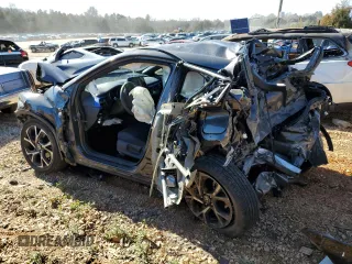 2022 Toyota C-HR XLE with VIN NMTKHMBX5NR140566, listed as a Copart auction lot 43204845 with Not Provided miles and Salvage Title. Bid and sale history available at DreamBid. Image 2.