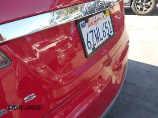 2013 Tesla Model S с VIN 5YJSA1CN1DFP09577, выставлен на аукционе IAAI как лот 41626684 с пробегом 128 289 миль миль и . История ставок и продаж доступна на DreamBid. Изображение 6.