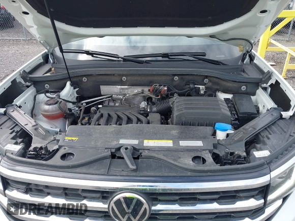 2021 Volkswagen Atlas SEL z VIN 1V2SE2CA7MC214805, wystawiony jako IAAI lot #42374591 z przebiegiem 61 775 mil mil oraz . Historia ofert i sprzedaży dostępna na DreamBid. Obrazek 10.