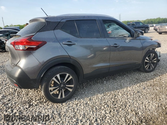 2018 Nissan Kicks SV z VIN 3N1CP5CU5JL520738, wystawiony jako Copart lot #53406785 z przebiegiem 82 082 mil mil oraz Szkoda całkowita • Salvage title. Historia ofert i sprzedaży dostępna na DreamBid. Obrazek 3.