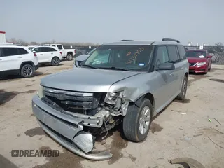 2011 Ford Flex SE with VIN 2FMGK5BC2BBD23332, listed as a IAAI auction lot 41733455 with 204,104 mi miles. Bid and sale history available at carsss.com. Image 2.