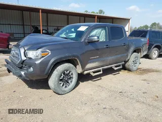 2016 Toyota Tacoma SR with VIN 5TFCZ5AN5GX010227, listed as a IAAI auction lot 41792719 with 228,070 mi miles. Bid and sale history available at carsss.com. Image 17.