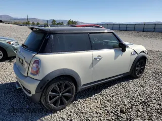 2013 MINI Hardtop S with VIN WMWSV3C52DT389468, listed as a Copart auction lot 57293845 with 84,723 mi miles and Salvage title. Bid and sale history available at DreamBid. Image 3.