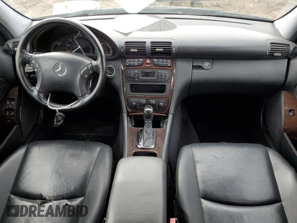 2004 Mercedes-Benz C 240 with VIN WDBRF81J54F458372, listed as a Copart auction lot 49205505 with 200,240 mi miles and Non repairable. Bid and sale history available at DreamBid. Image 8.