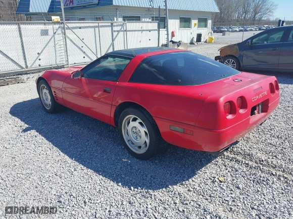 1992 Chevrolet Corvette with VIN 1G1YY23P6N5107198, listed as a IAAI auction lot 41881152 with 90,395 mi miles. Bid and sale history available at carsss.com. Image 3.