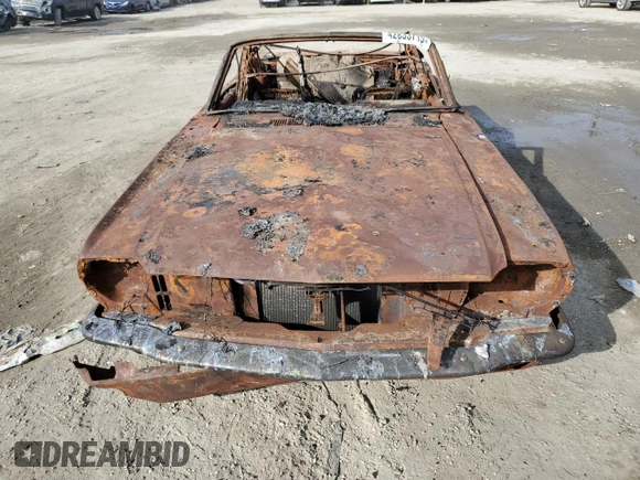 1966 Ford Mustang z VIN 6F08C385335, wystawiony jako Copart lot #42833715 z przebiegiem Nie podano mil oraz Nie do naprawy • Non repairable. Historia ofert i sprzedaży dostępna na DreamBid. Obrazek 5.