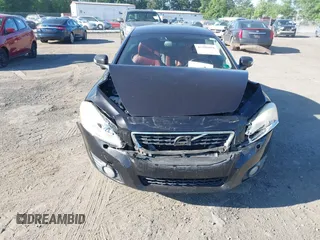 2011 Volvo C70 с VIN YV1672MC6BJ114811, выставлен на аукционе IAAI как лот 42296694 с пробегом 130 134 миль миль и . История ставок и продаж доступна на DreamBid. Изображение 12.