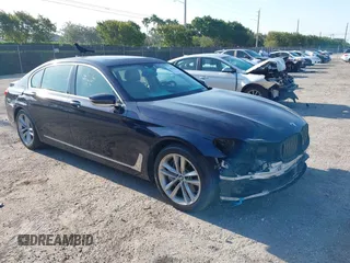 2018 BMW 7 Series ALPINA B7 xDrive with VIN WBA7F2C59JG424704, listed as a IAAI auction lot 42070608 with 56,690 mi miles and . Bid and sale history available at carsss.com. Image 1.