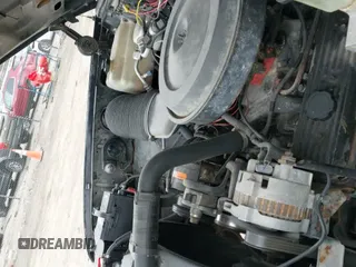 1988 GMC Sierra 1500 с VIN 1GTDK14K7JZ536955, выставлен на аукционе IAAI как лот 41957935 с пробегом 389 663 миль миль и . История ставок и продаж доступна на DreamBid. Изображение 19.