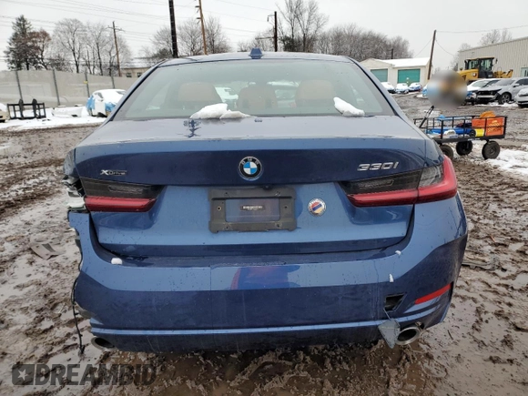 2023 BMW 3 Series 330i xDrive with VIN 3MW89FF07P8D09447, listed as a Copart auction lot 44165635 with 14,256 mi miles and Salvage Title. Bid and sale history available at carsss.com. Image 6.